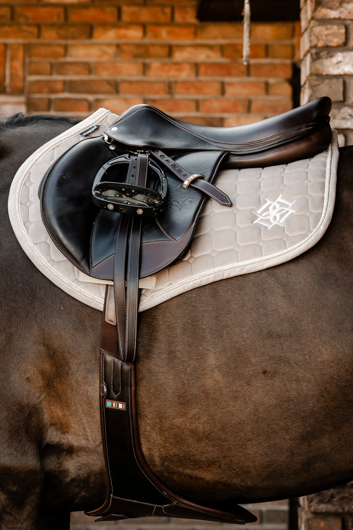 Velvet Irish Cream Saddle Pad and Fly Veil Set