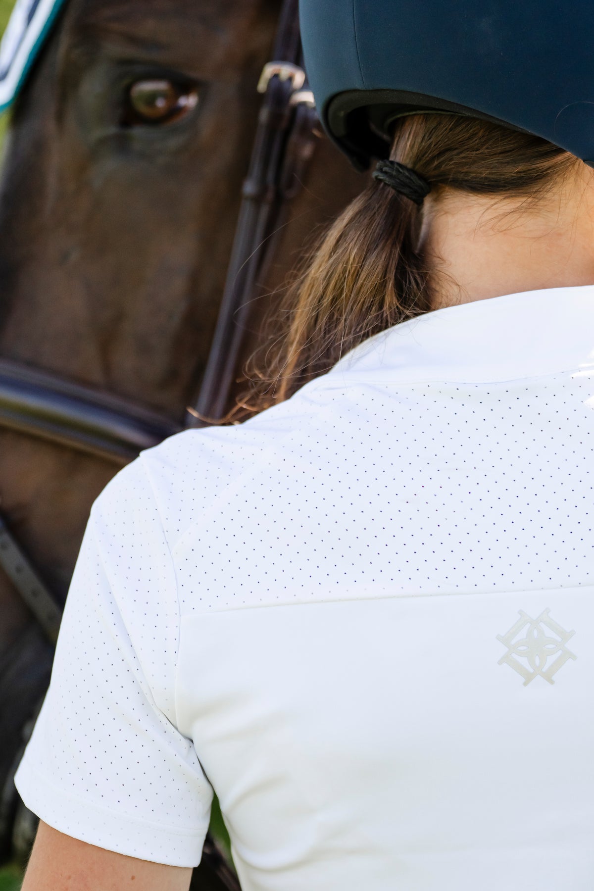 White Air-Tech Show Shirt
