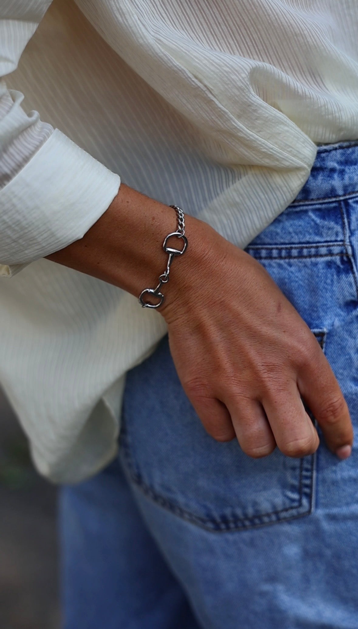 Dazzle Eggbut Cuban Bracelet
